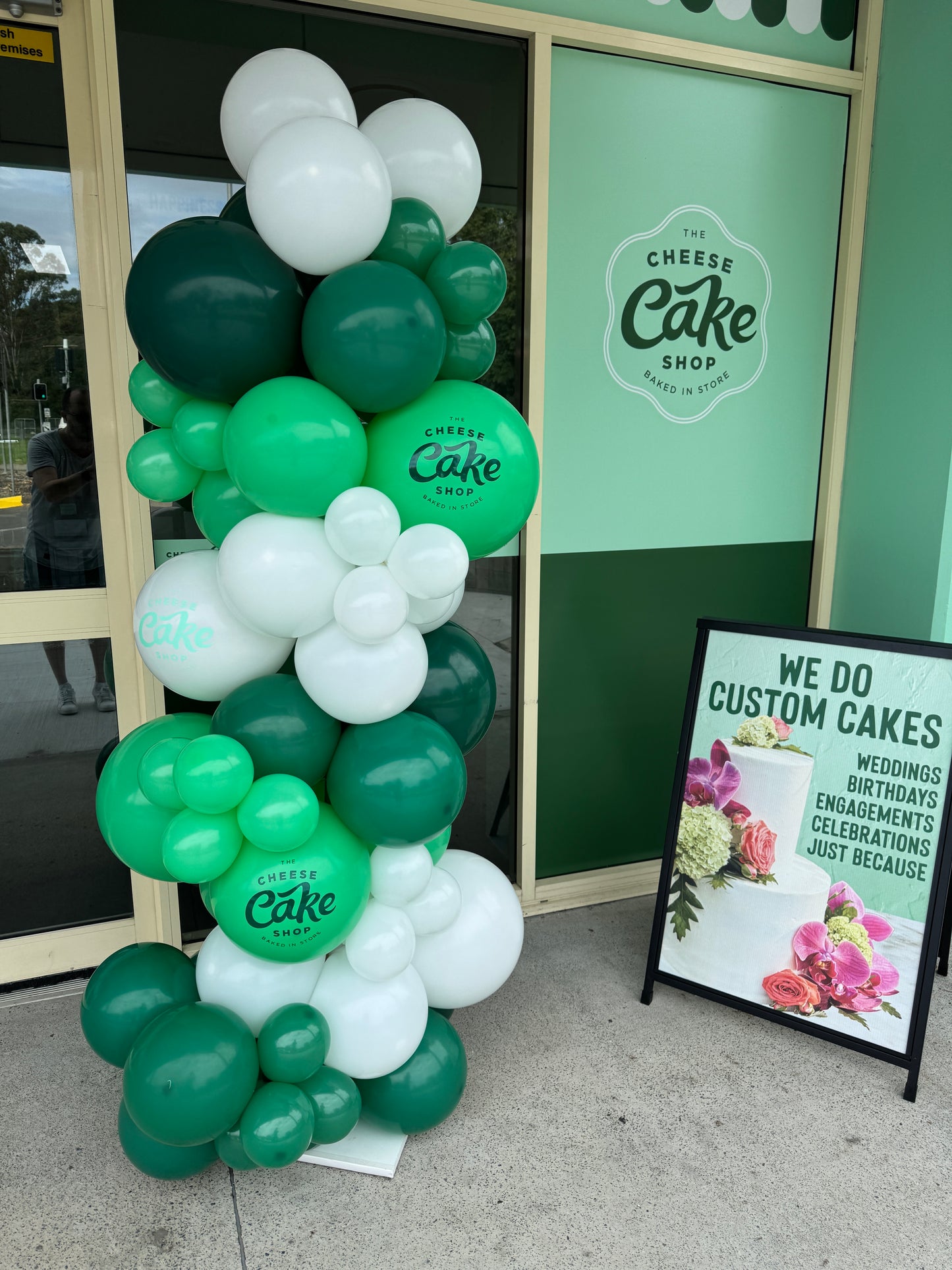 Column | Custom Organic Balloon Column